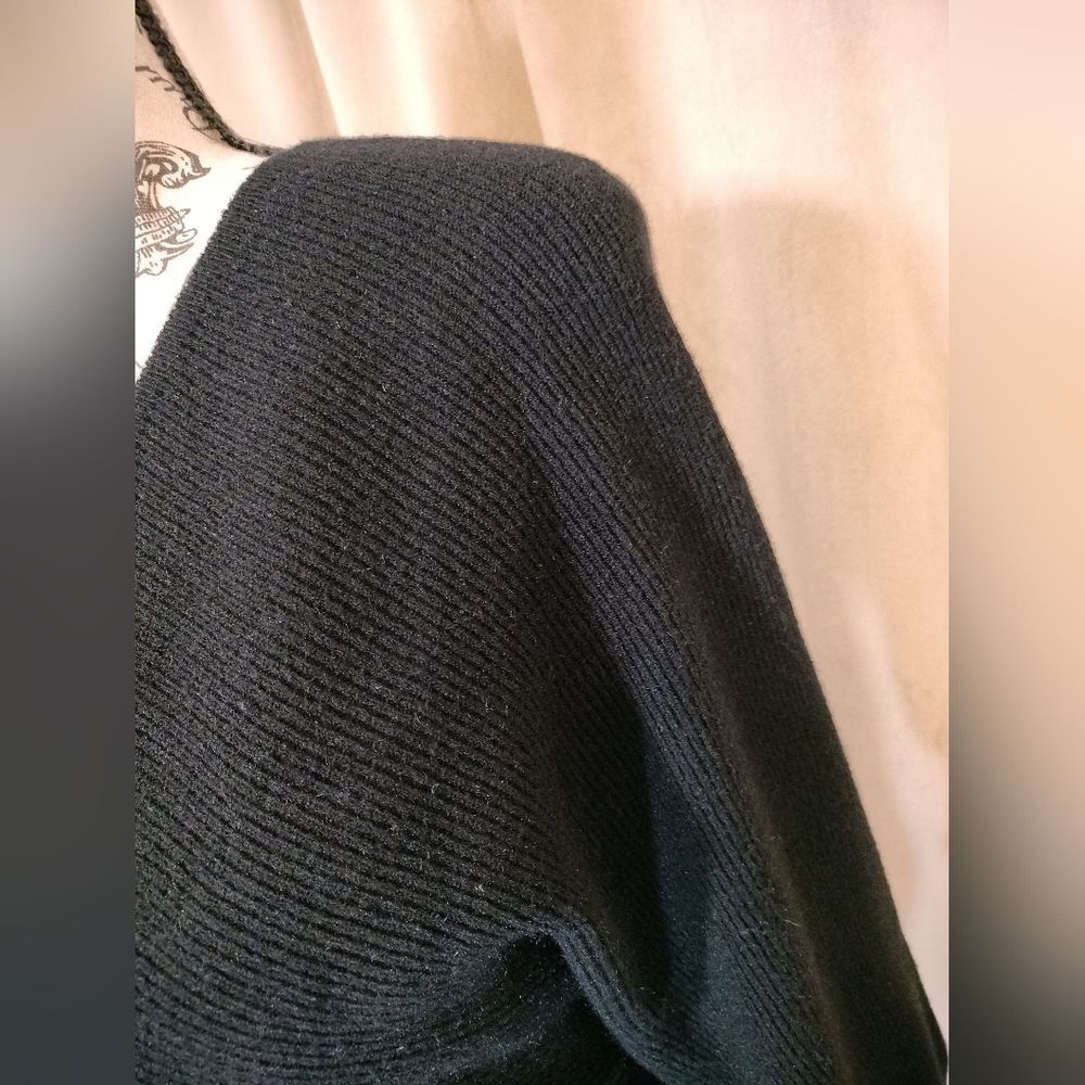 Simply Couture Black Ribbed Knit Dolman Sleeve Dress w/Self Belt. Size XL - Picture 4 of 9